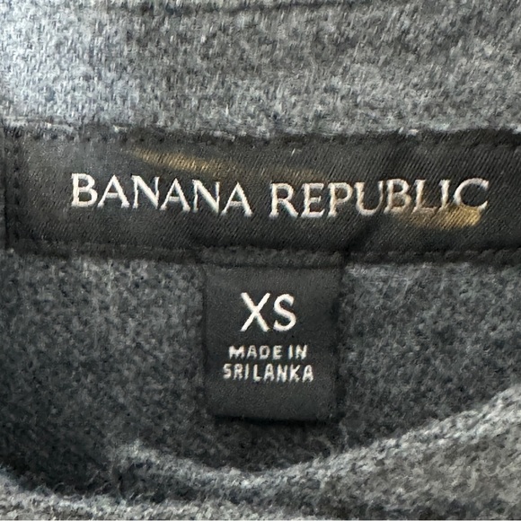 Banana Republic Cotton Cropped Shirt | Women’s XS | Pleated Sleeve Band Collar - Picture 4 of 7